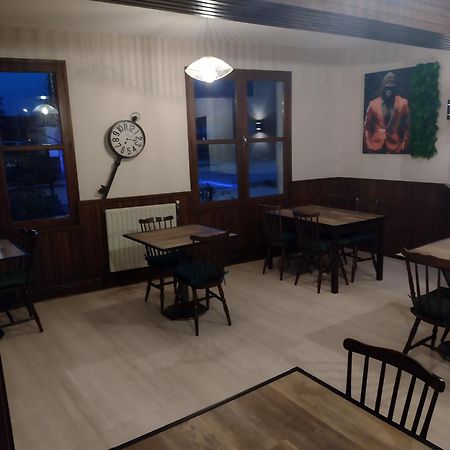 Auberge D'Ici Et D'Ailleurs Cressensac-Sarrazac Εξωτερικό φωτογραφία