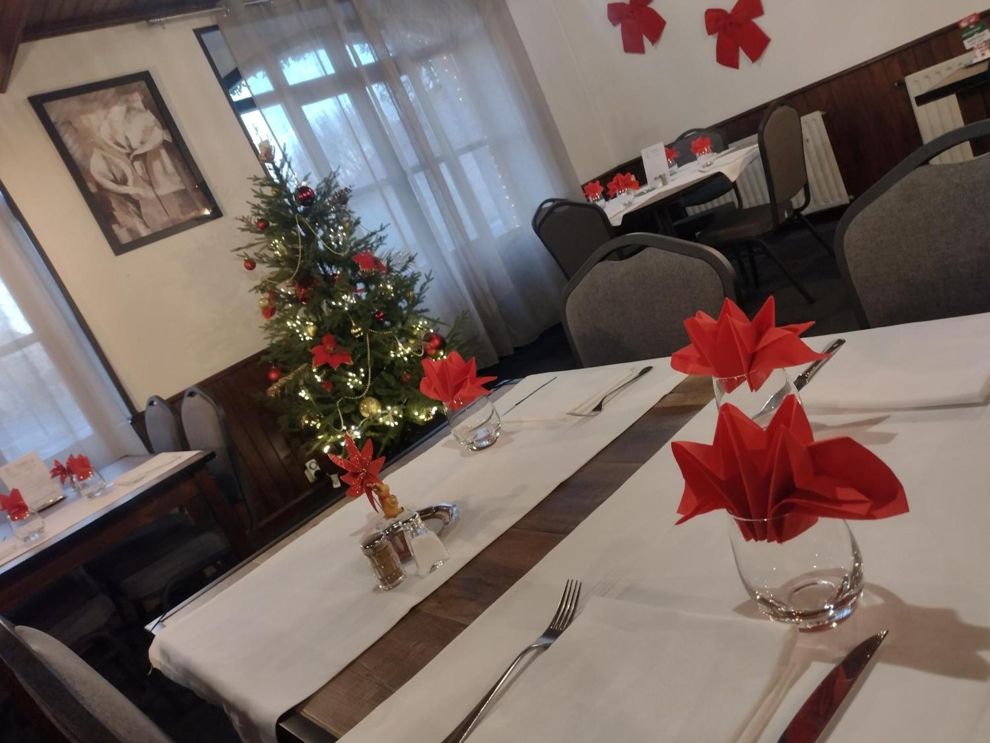 Auberge D'Ici Et D'Ailleurs Cressensac-Sarrazac Εξωτερικό φωτογραφία
